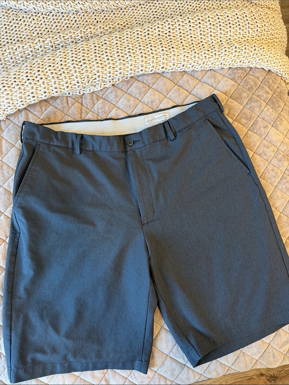 Men's Casual Performance Shorts in Charcoal Gray 40 #golf